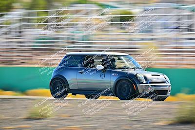 media/Oct-18-2025-Extreme Speed (Sat) [[d6d7e1fef1]]/Group 3 Purple/Session 3 (Turn 1)/